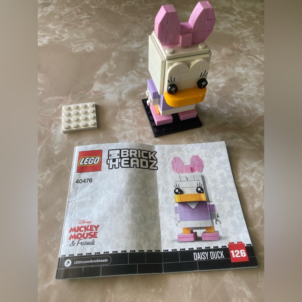 LEGO retired Brick Headz Disney Daisy Duck Character Set